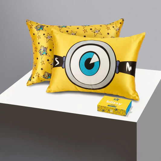 Pillowcase - Minions & Monsters - Seeing Stars - Junior Standard