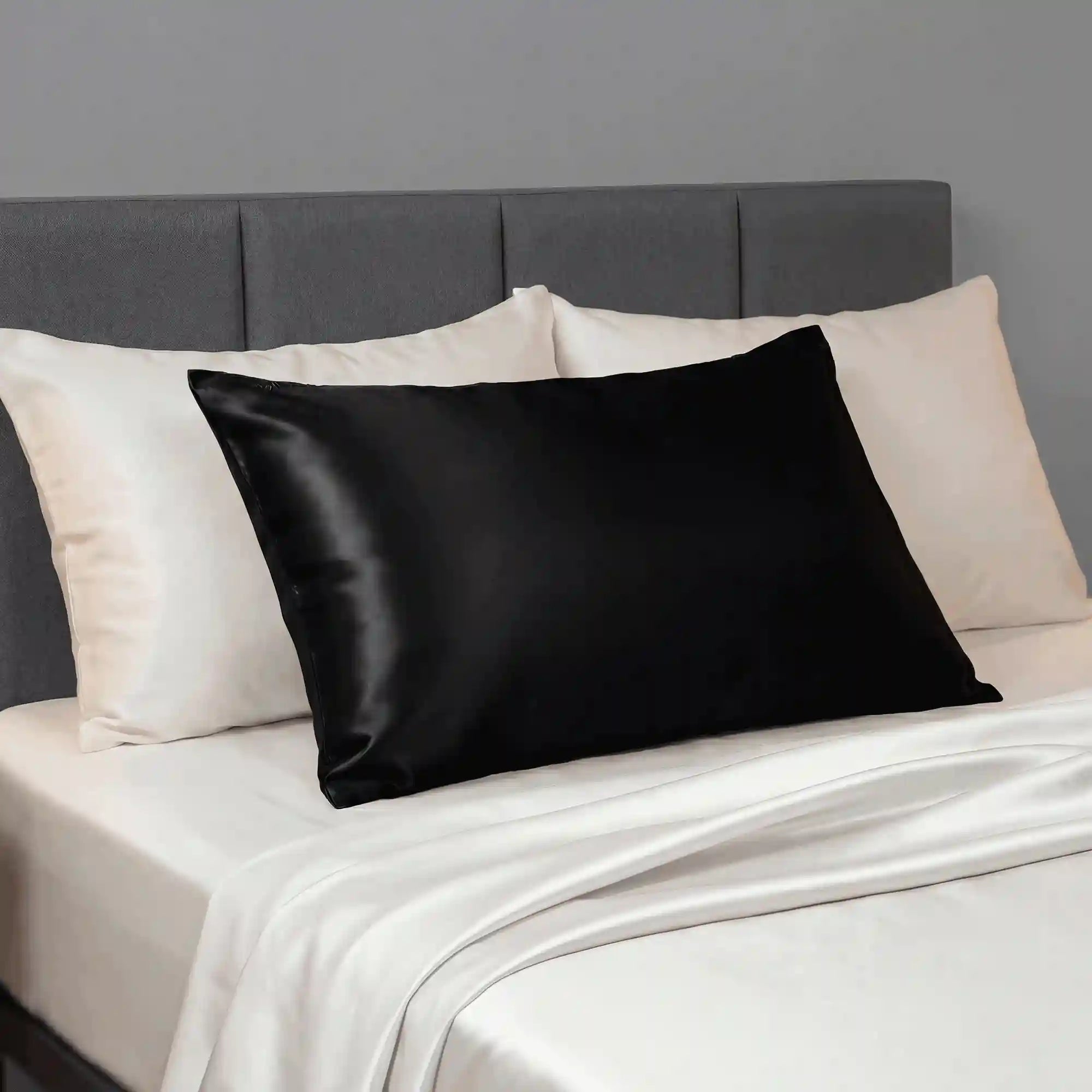 Pillowcase - Black - Queen