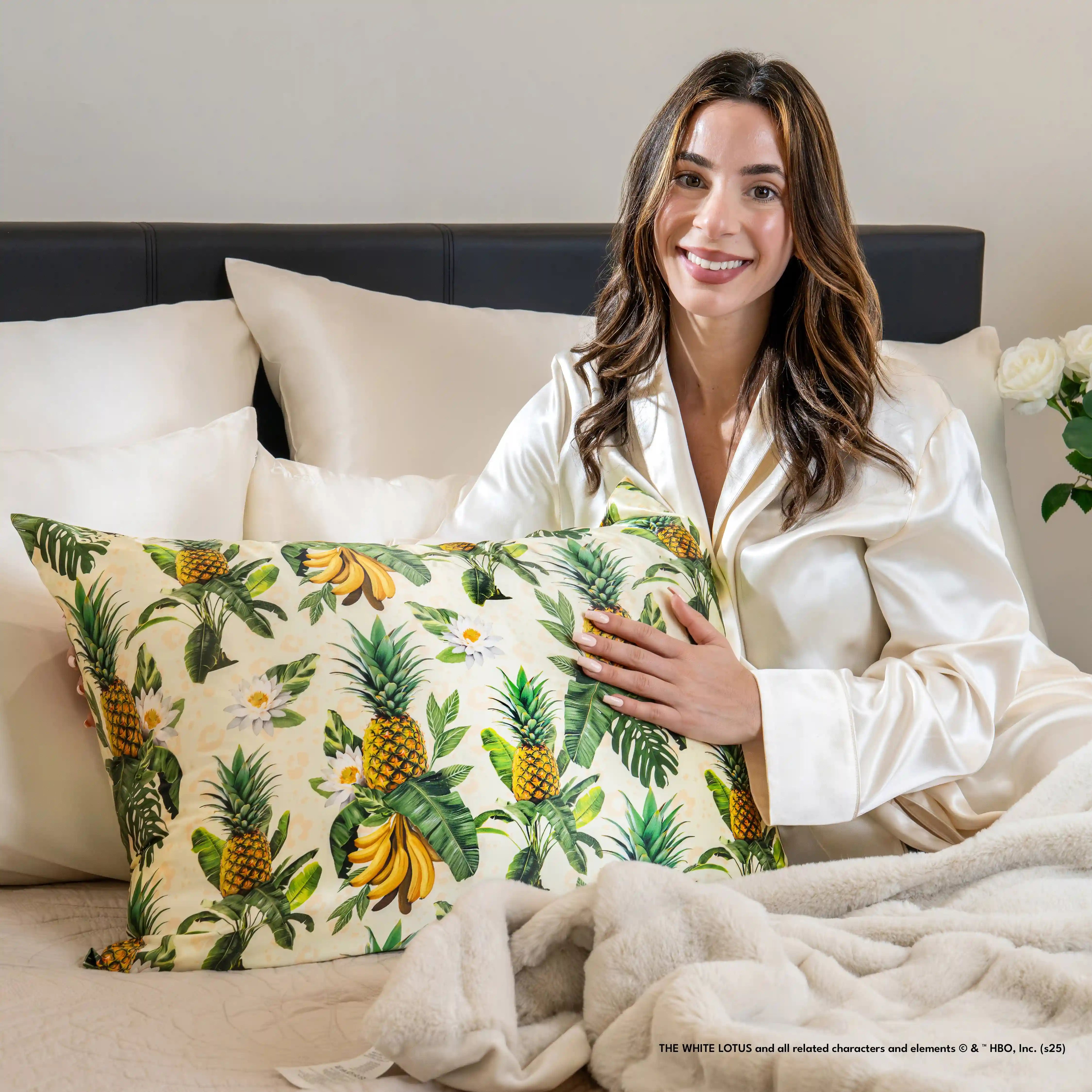 Pillowcase - White Lotus - Pineapple - Standard