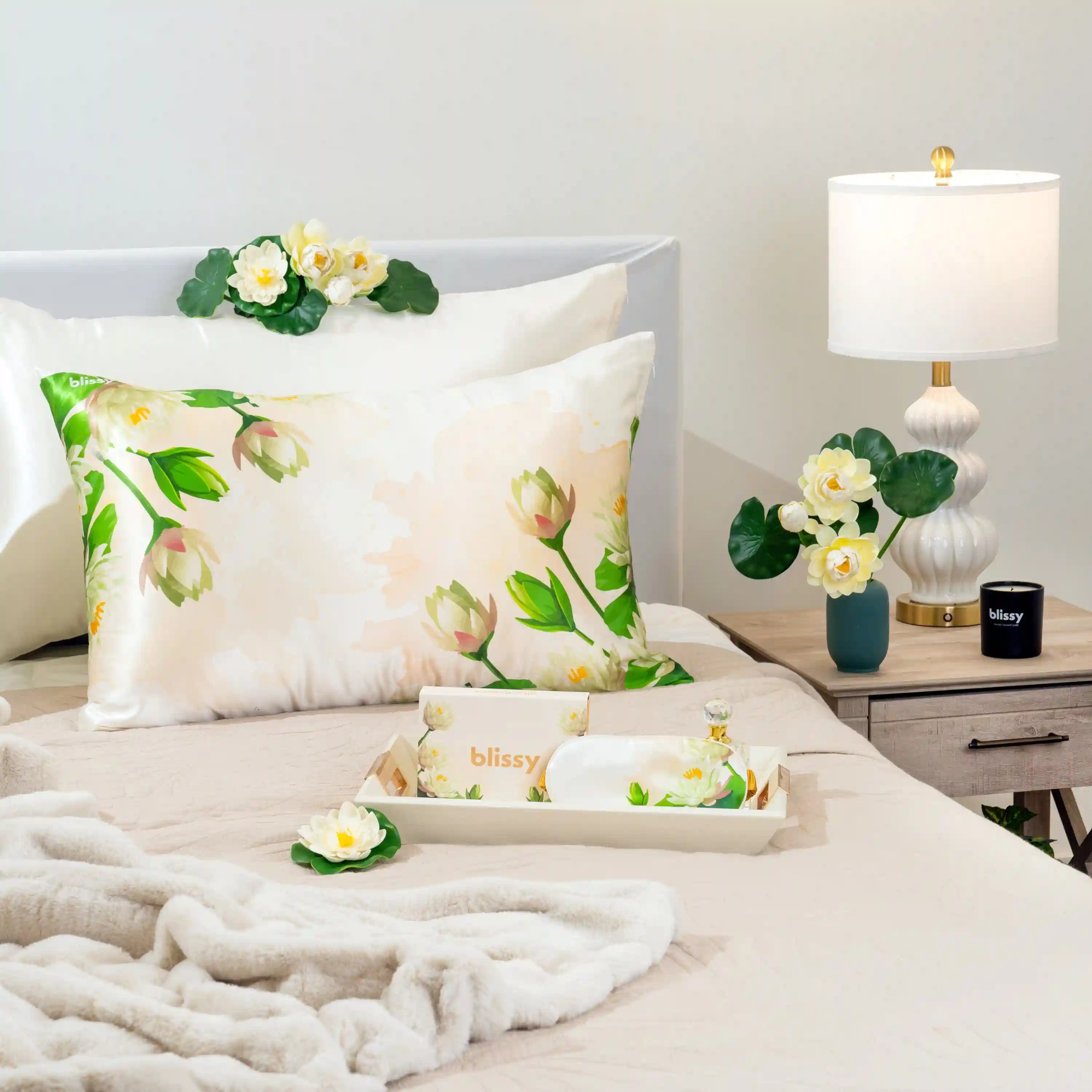 Pillowcase - Zodiac Flower - Pisces Water Lily - King